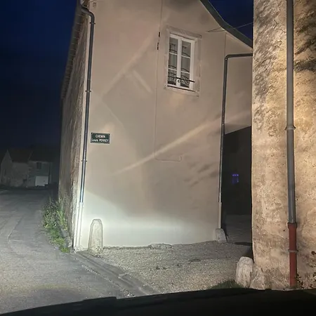 De La Porcelaine, 4 Pers * Giey-sur-Aujon